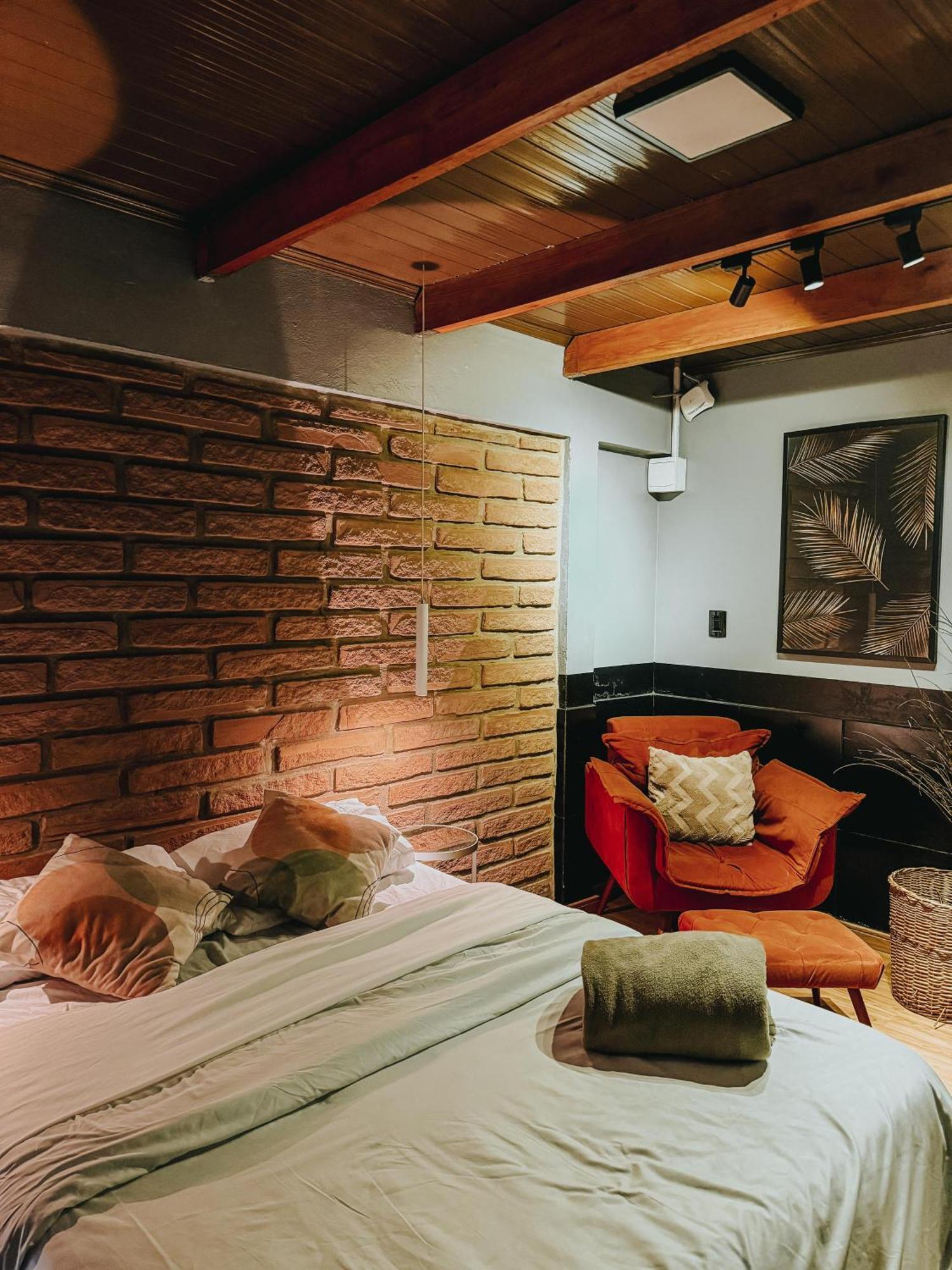 Aventus Apartment